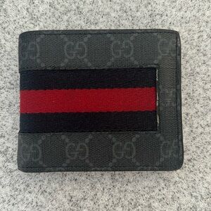 Gucci wallet, minor wear and tear